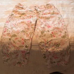 Floral print denim capris